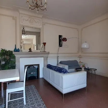 Apartment Charme Arenes