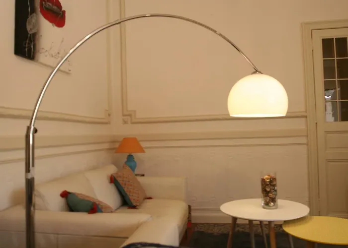 Charme Arenes Apartment Nimes